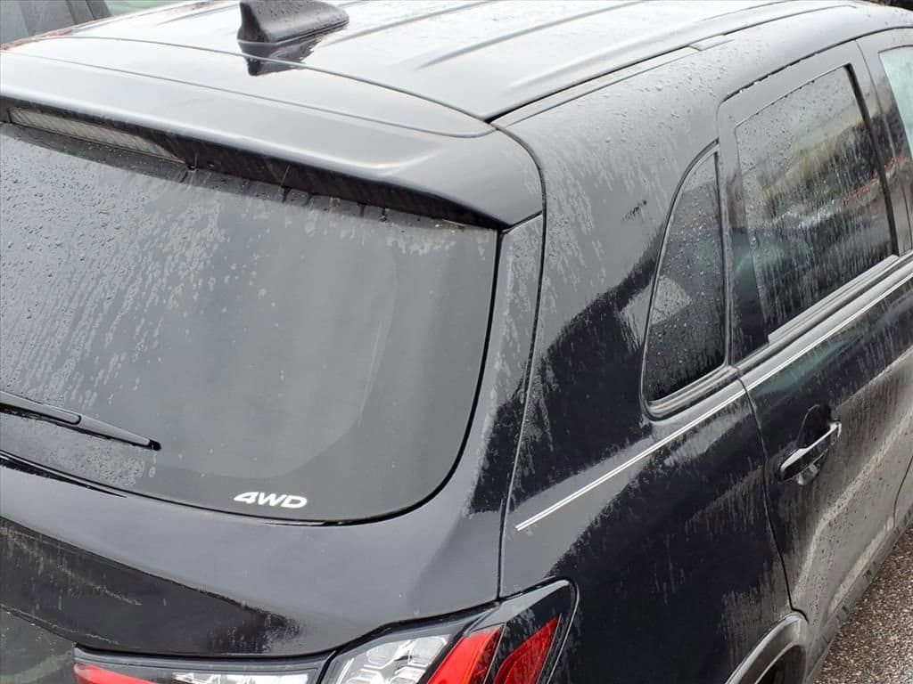 Used 2025 Mitsubishi Outlander Sport ES SUV