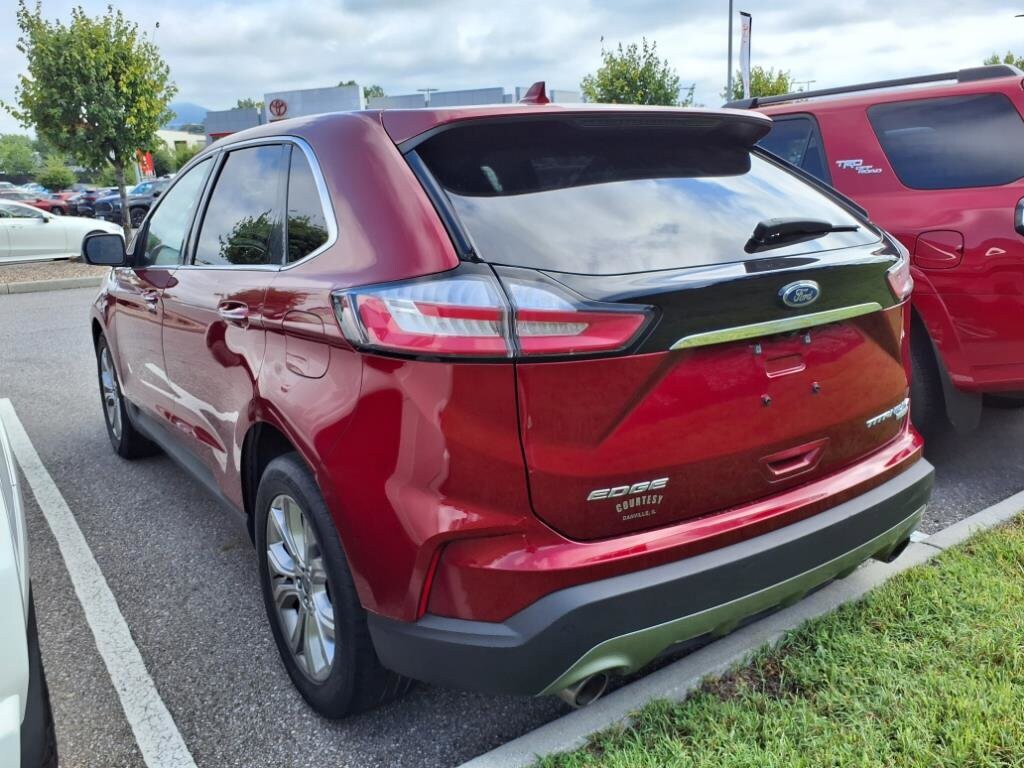 2019 Ford Edge Titanium photo 3