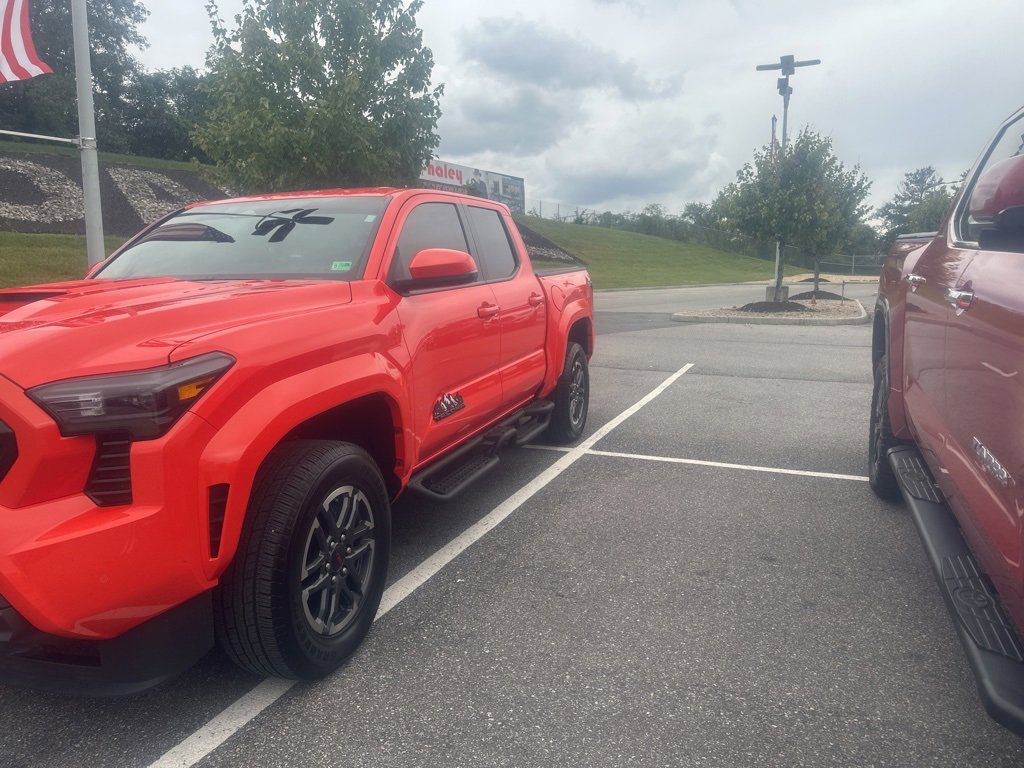 2024 Toyota Tacoma TRD Sport photo 2