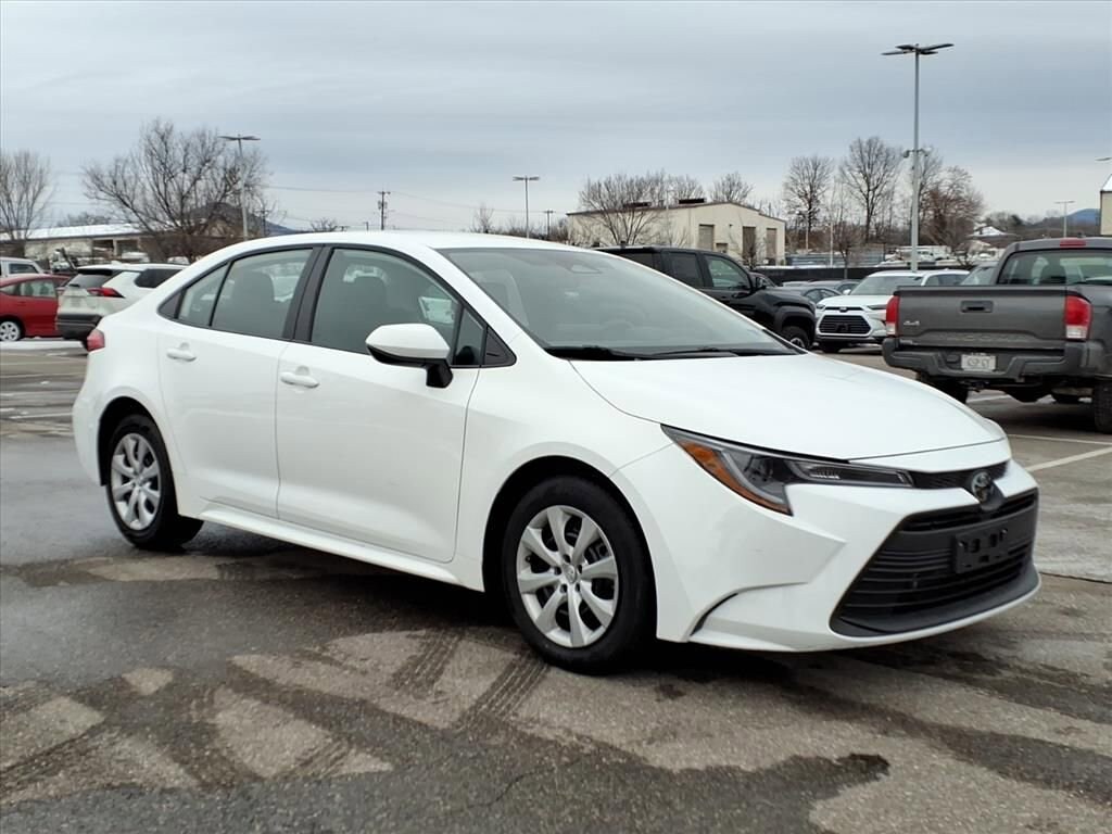 Certified 2025 Toyota Corolla LE Sedan