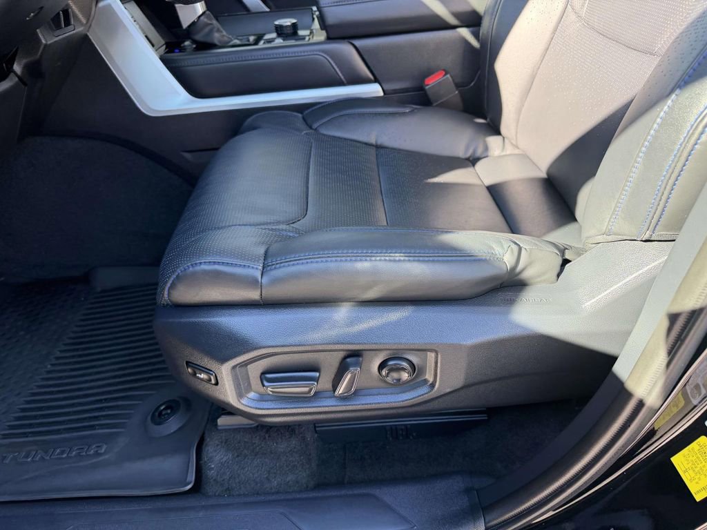 2025 Toyota Tundra Platinum - Photo 17