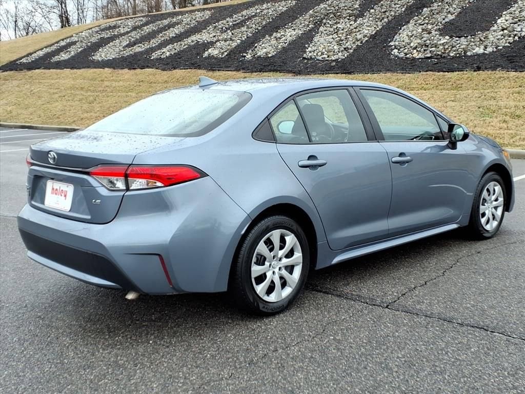 Used 2022 Toyota Corolla LE Sedan