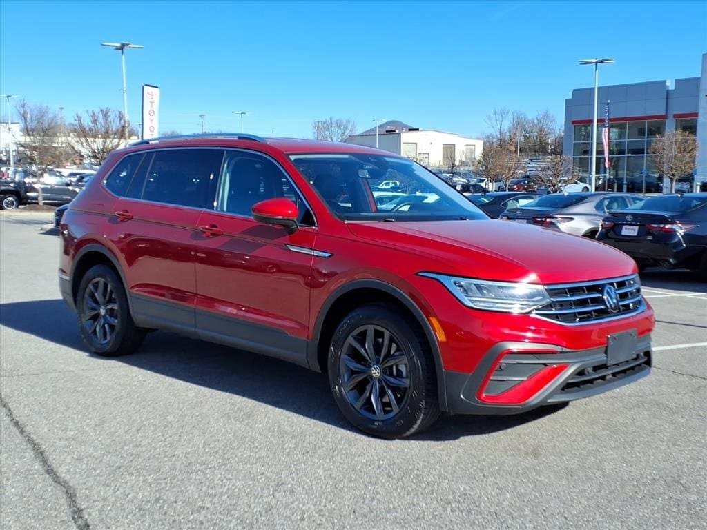 Used 2022 Volkswagen Tiguan SE SUV