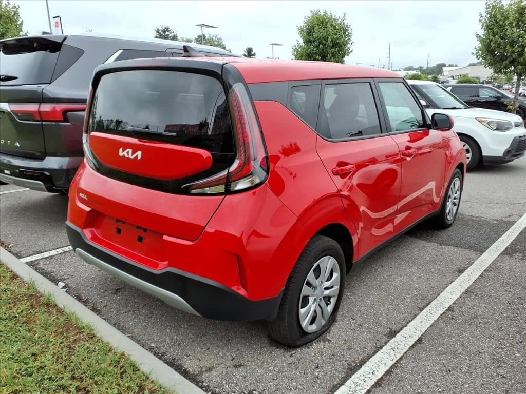 Used 2025 Kia Soul LX Hatchback