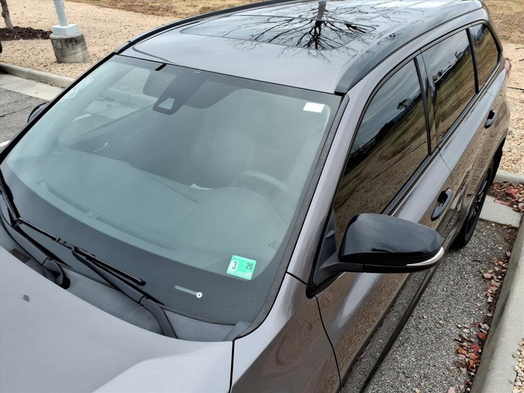 2019 Toyota Highlander SE photo 3