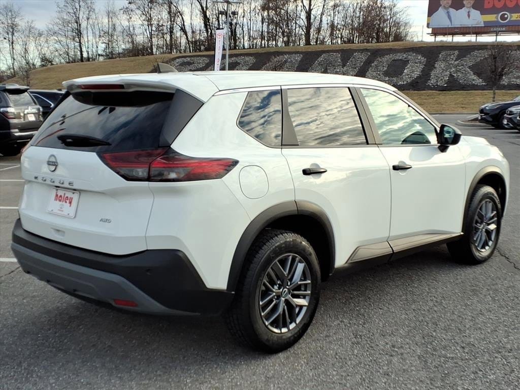Used 2023 Nissan Rogue S SUV