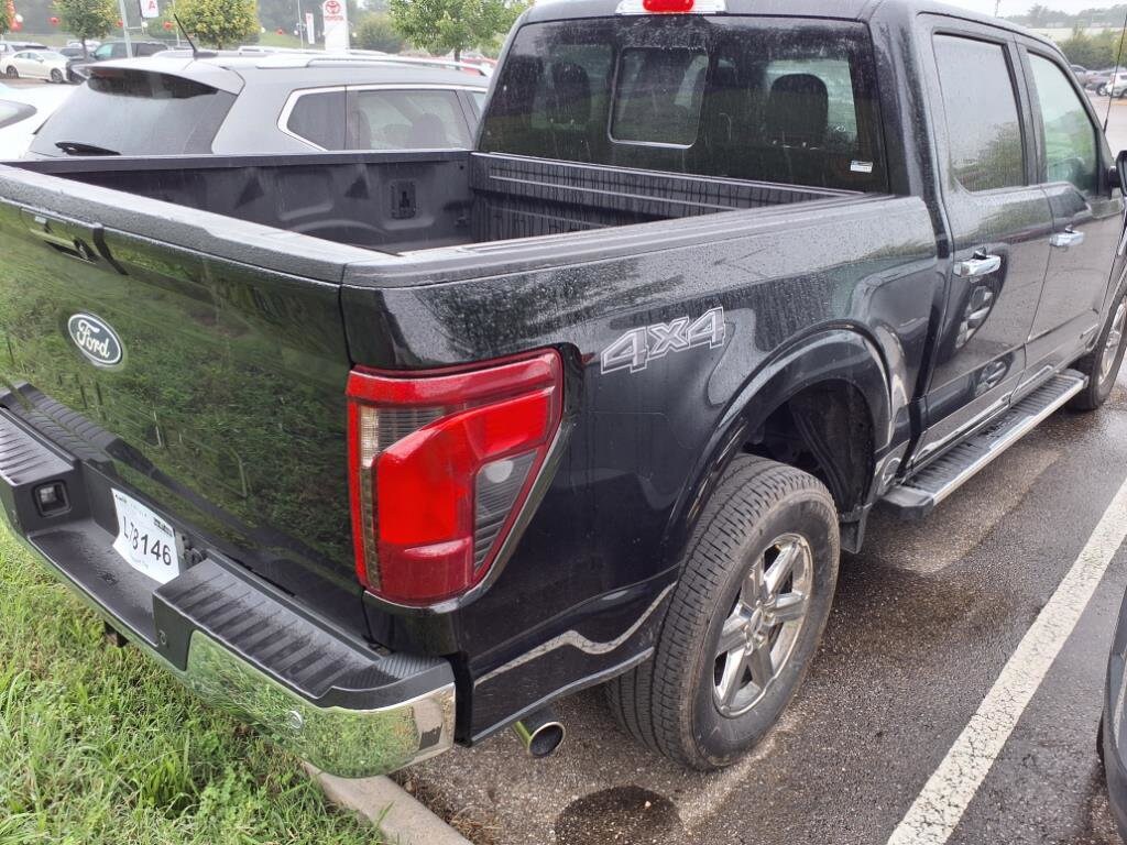 2024 Ford F-150 XLT photo 2