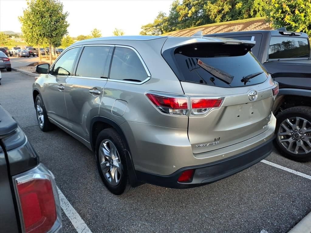 Used 2016 Toyota Highlander Limited Platinum SUV