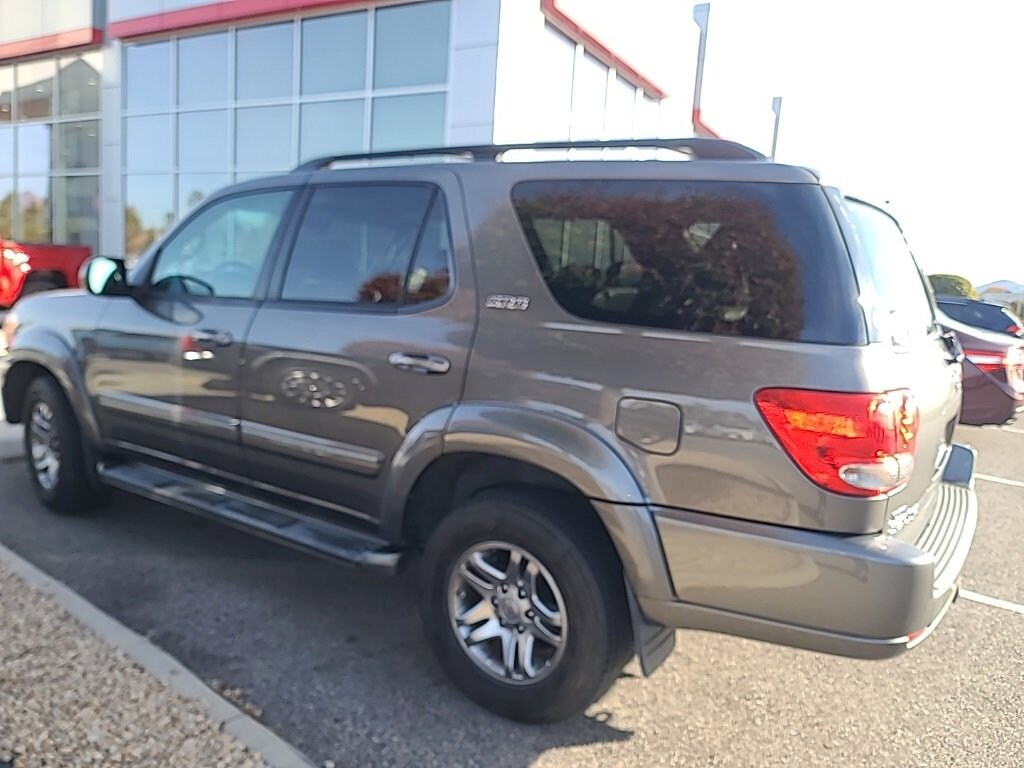 Used 2007 Toyota Sequoia SR5 SUV