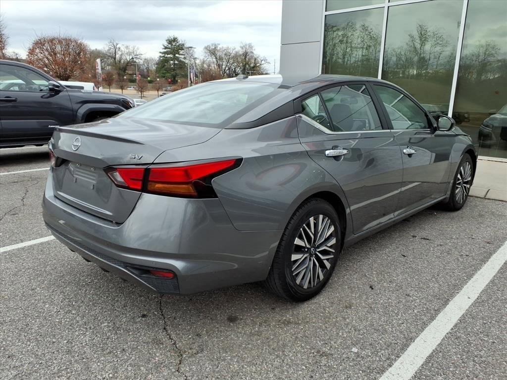 2024 Nissan Altima 2.5 SV photo 4