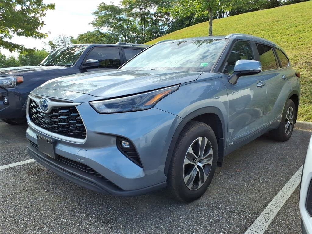 2023 Toyota Highlander Hybrid XLE photo 4