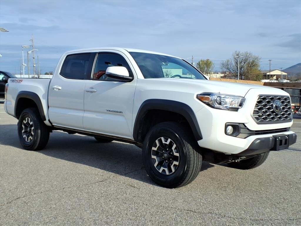 2023 Toyota Tacoma TRD Double Cab photo 2