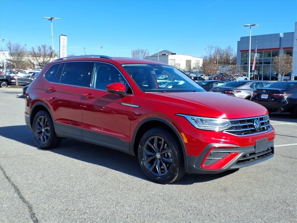 Used 2022 Volkswagen Tiguan SE SUV
