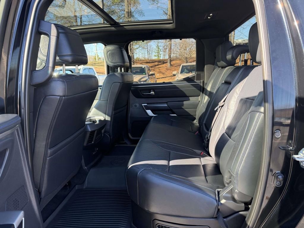 2025 Toyota Tundra Platinum - Photo 15