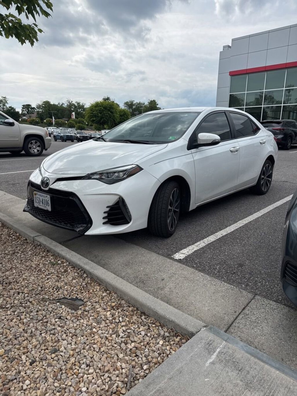 Used 2019 Toyota Corolla SE Sedan