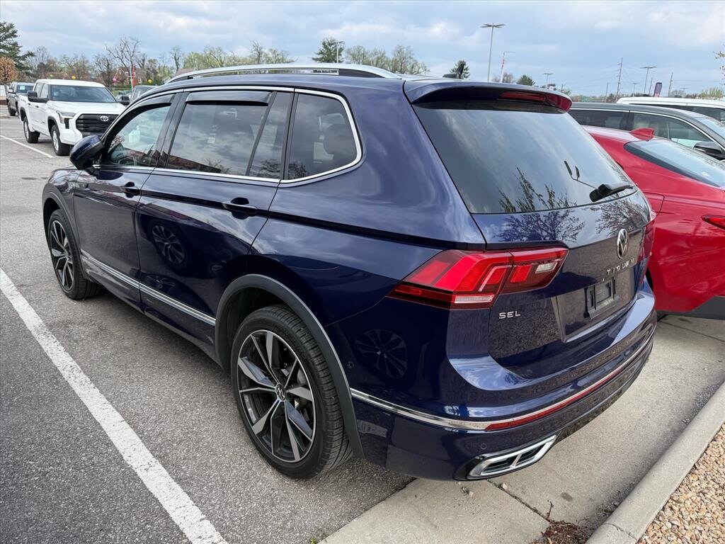 Used 2024 Volkswagen Tiguan SEL R-Line SUV