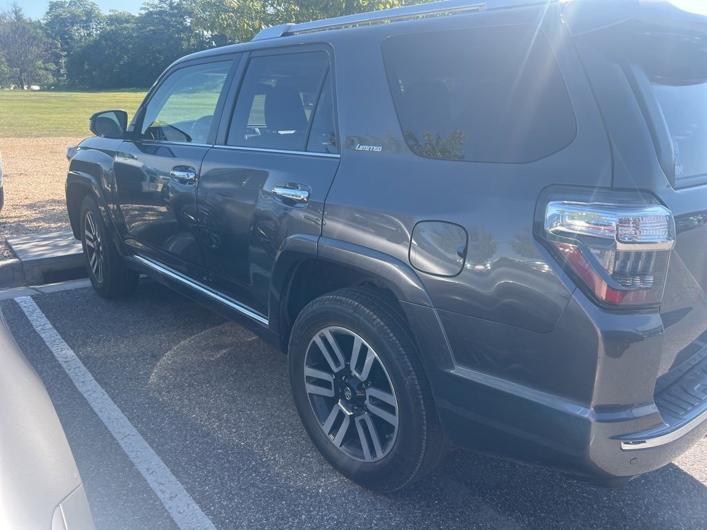 2019 Toyota 4Runner Limited photo 4
