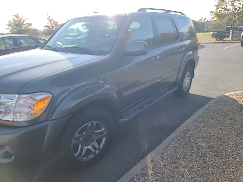 Used 2007 Toyota Sequoia SR5 SUV