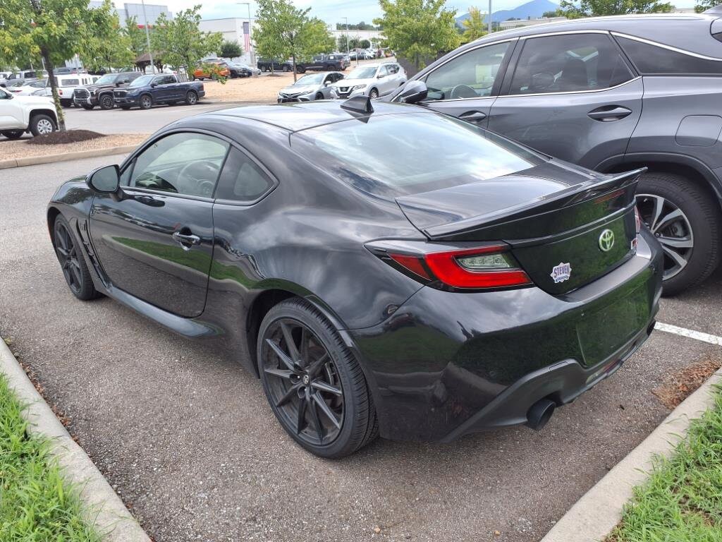 2024 Toyota GR86 Premium photo 3