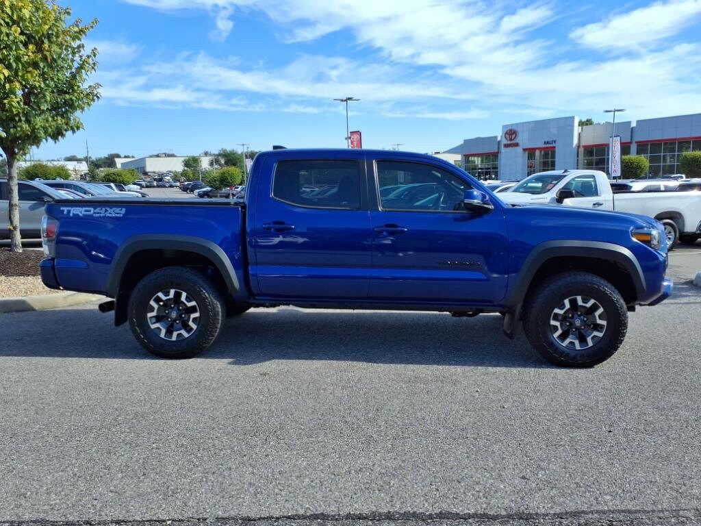 2023 Toyota Tacoma TRD Double Cab V6 photo 3