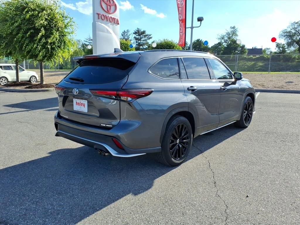 Certified 2025 Toyota Highlander XSE SUV