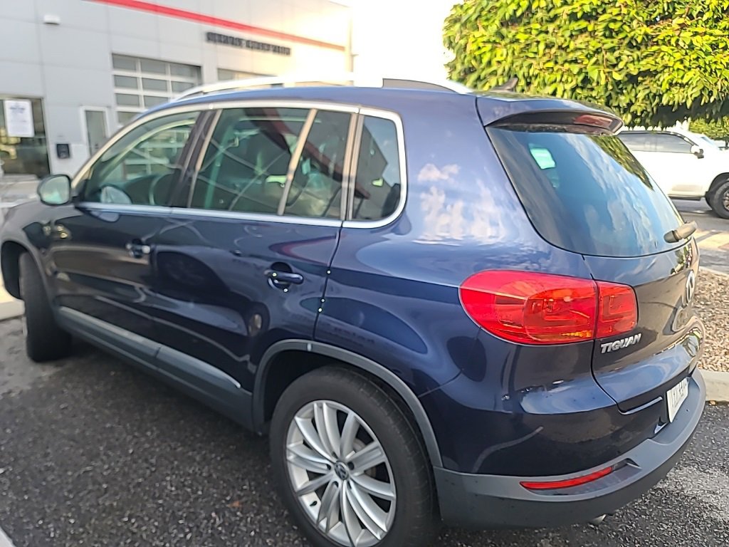 2012 Volkswagen Tiguan SE photo 3