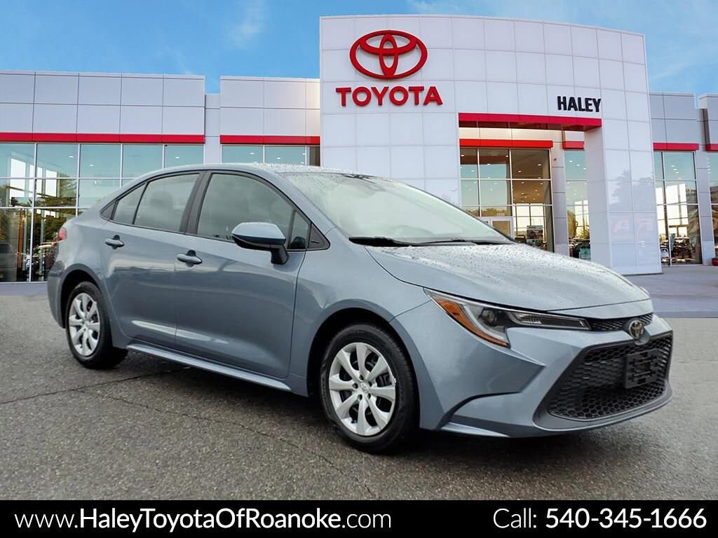 Used 2022 Toyota Corolla LE Sedan