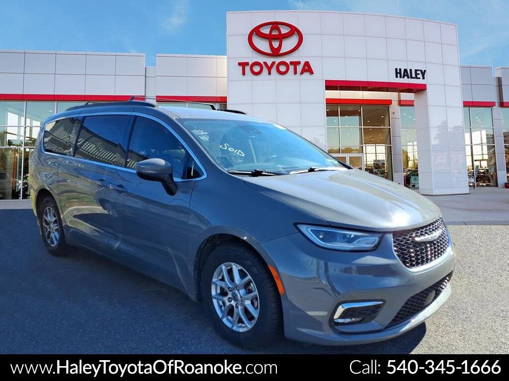 Used 2023 Chrysler Pacifica Touring L Van Passenger Van