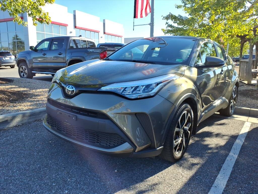 2021 Toyota C-HR XLE photo 4
