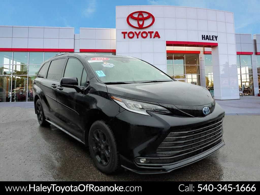 Used 2025 Toyota Sienna Woodland Edition Van Passenger Van