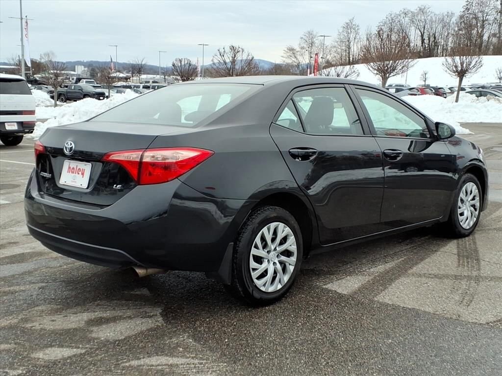 Used 2017 Toyota Corolla LE Sedan