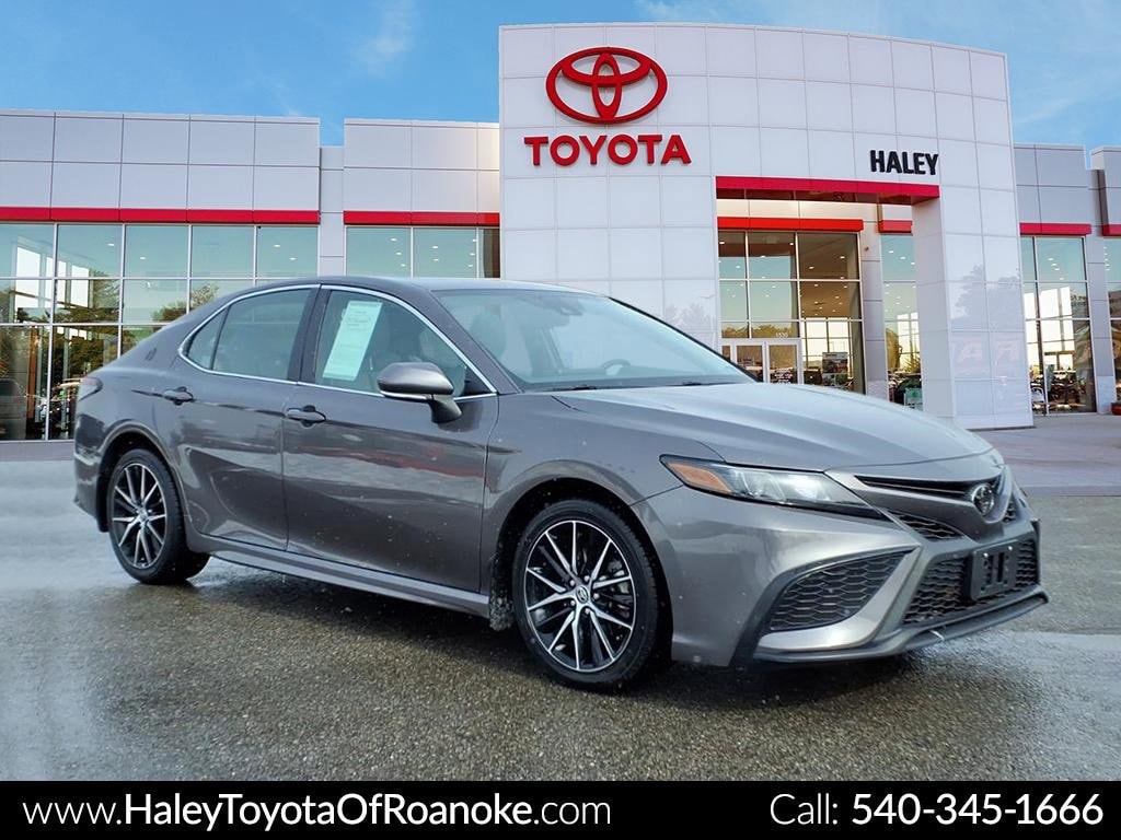 Certified 2022 Toyota Camry SE Sedan