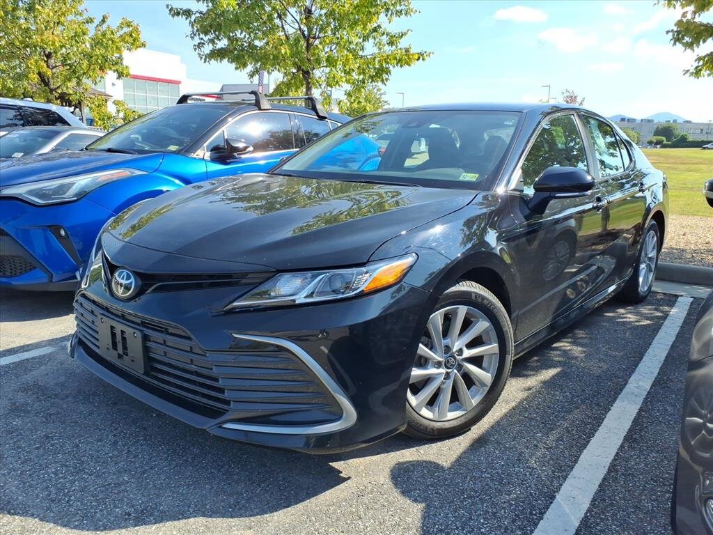 2024 Toyota Camry LE photo 4
