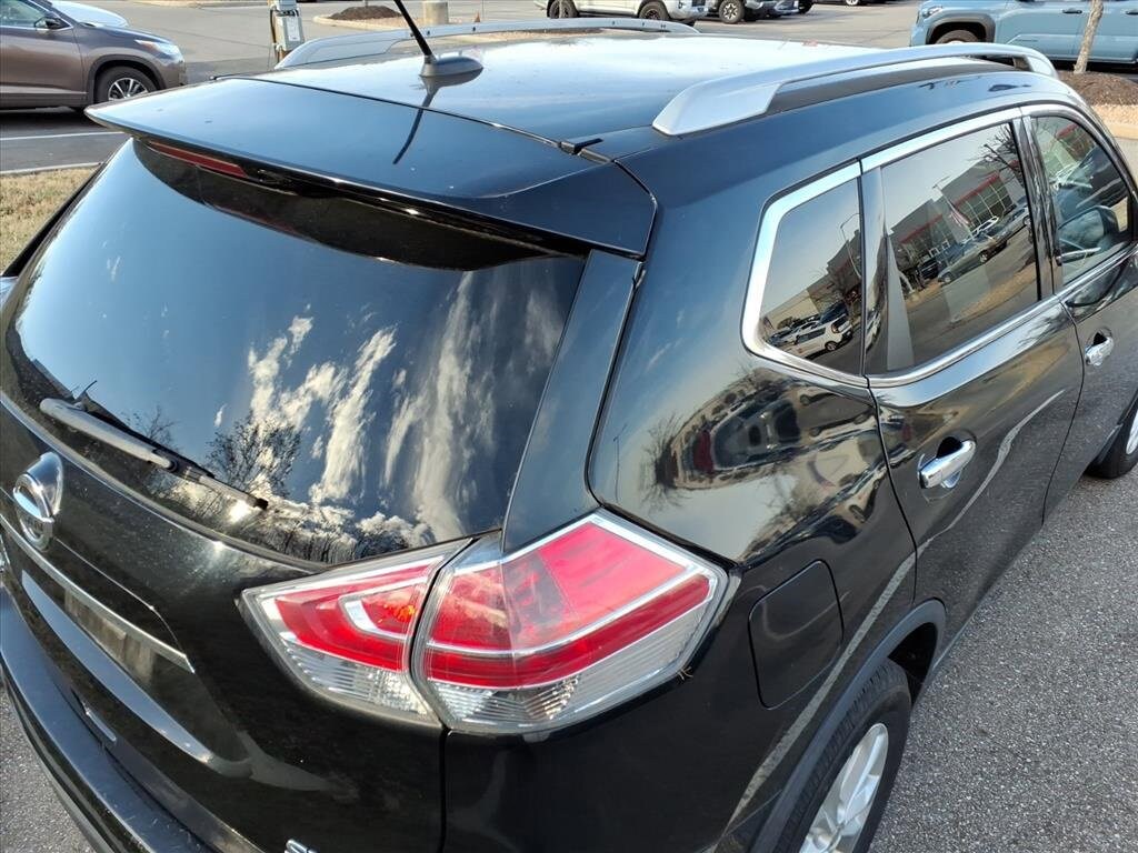 Used 2014 Nissan Rogue SV SUV