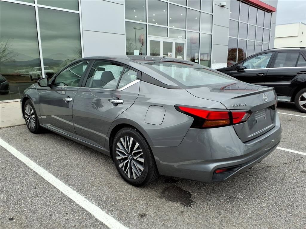 2024 Nissan Altima 2.5 SV photo 3