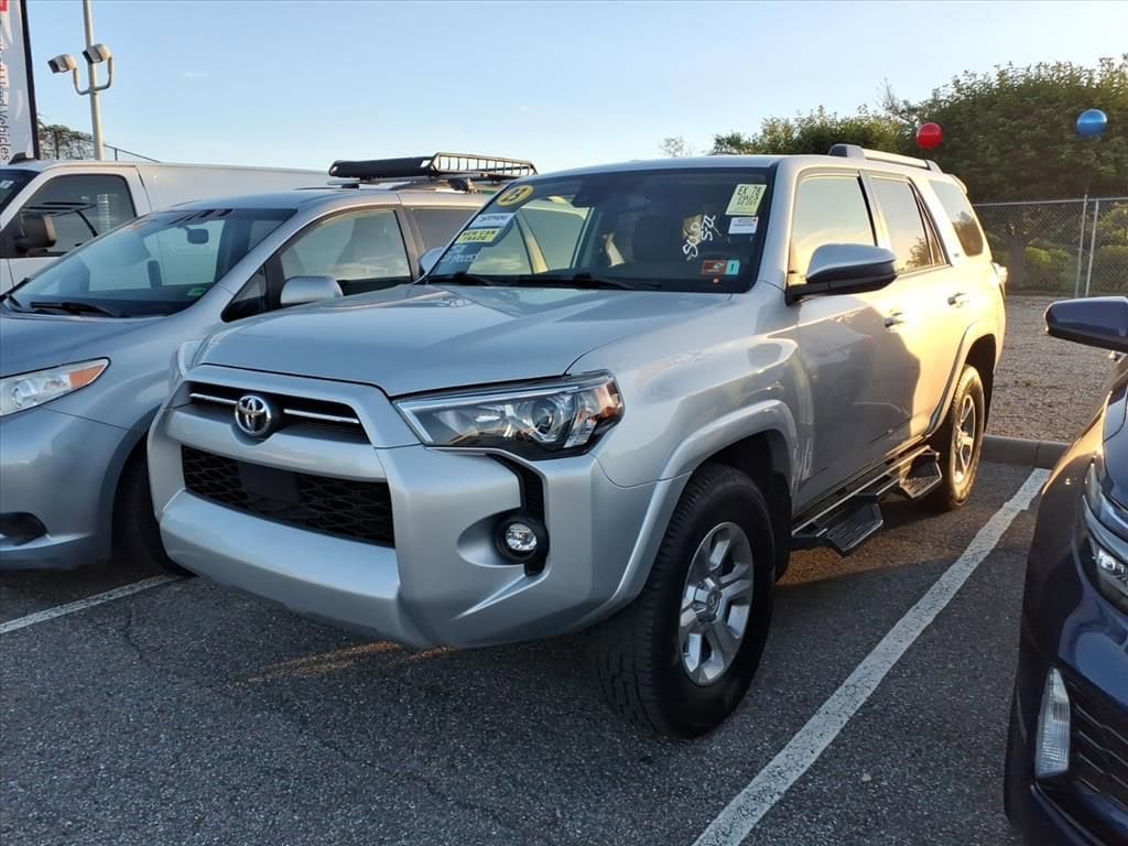 2023 Toyota 4Runner SR5 - Photo 4