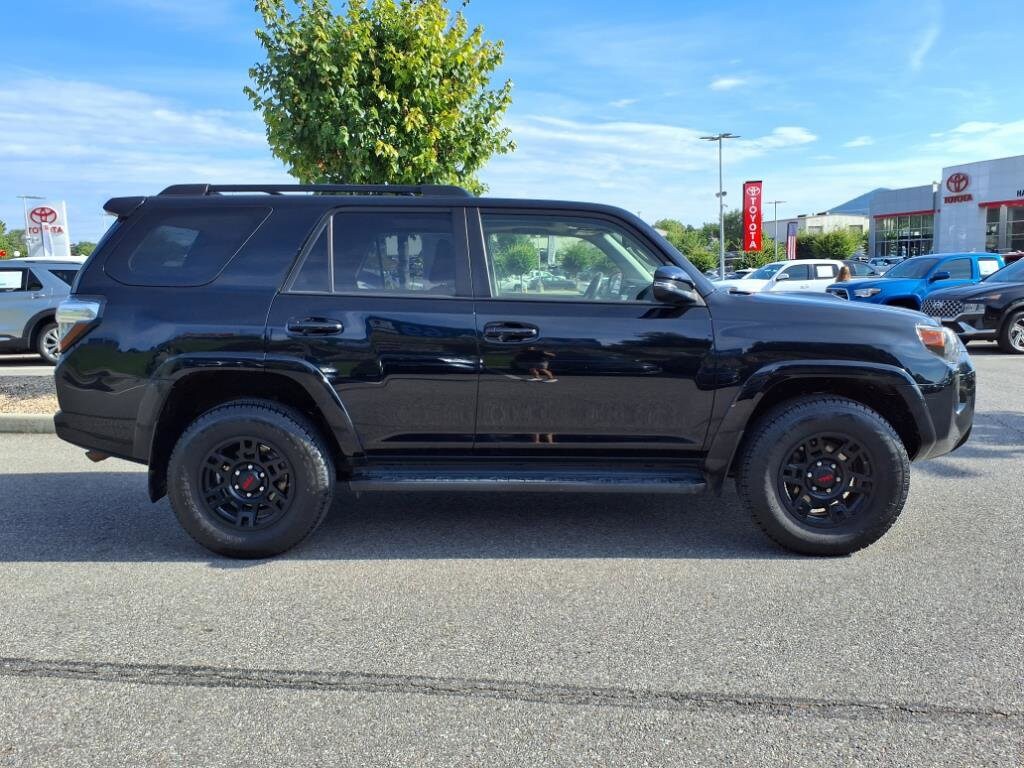 2021 Toyota 4Runner Venture Special Edition 4WD photo 2