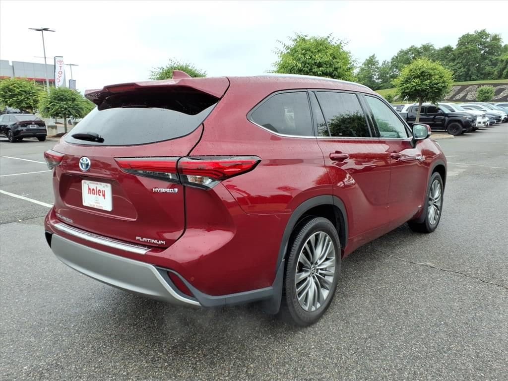 Certified 2021 Toyota Highlander Hybrid Platinum SUV