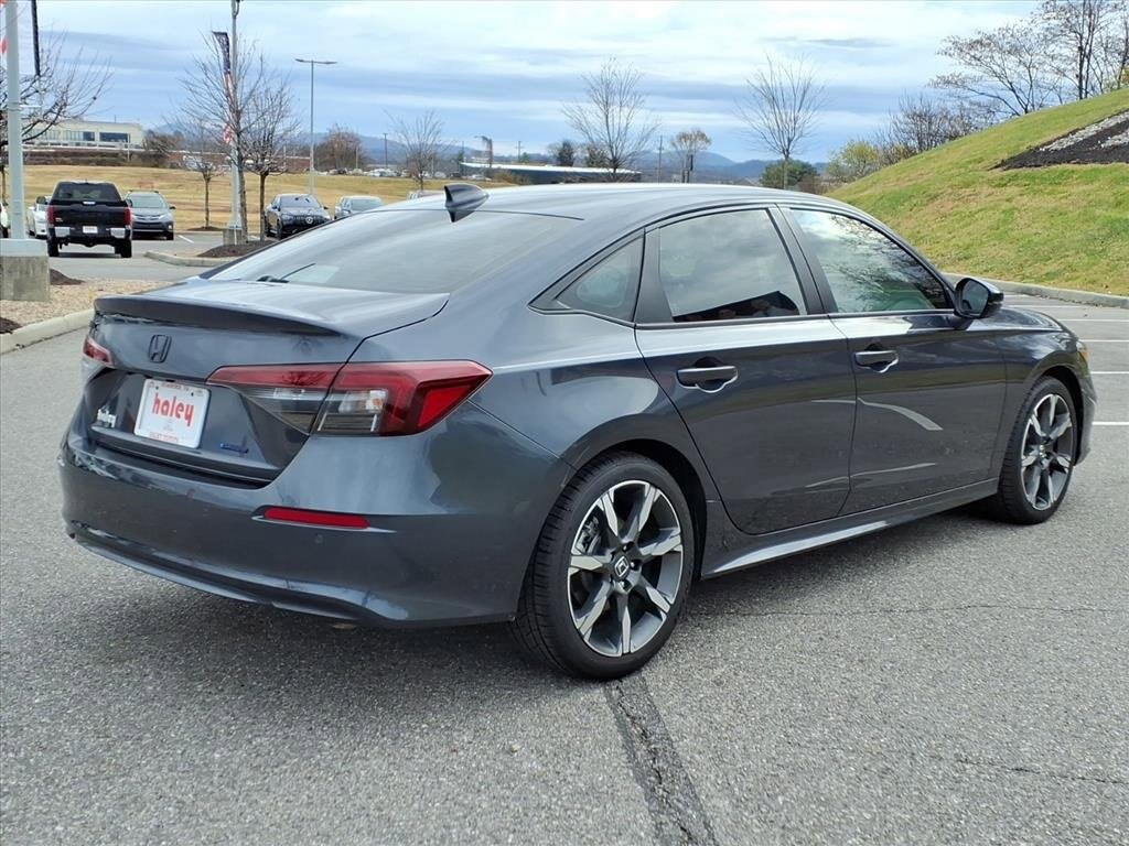 2025 Honda Civic Sport Hybrid photo 3