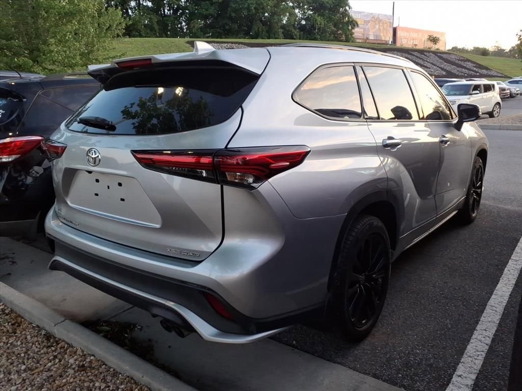 Used 2023 Toyota Highlander XSE SUV