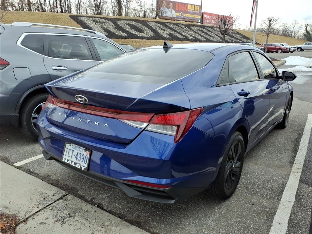 Used 2023 Hyundai Elantra SEL Sedan