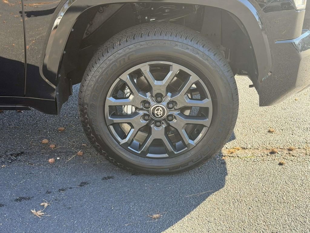 2025 Toyota Tundra Platinum - Photo 25
