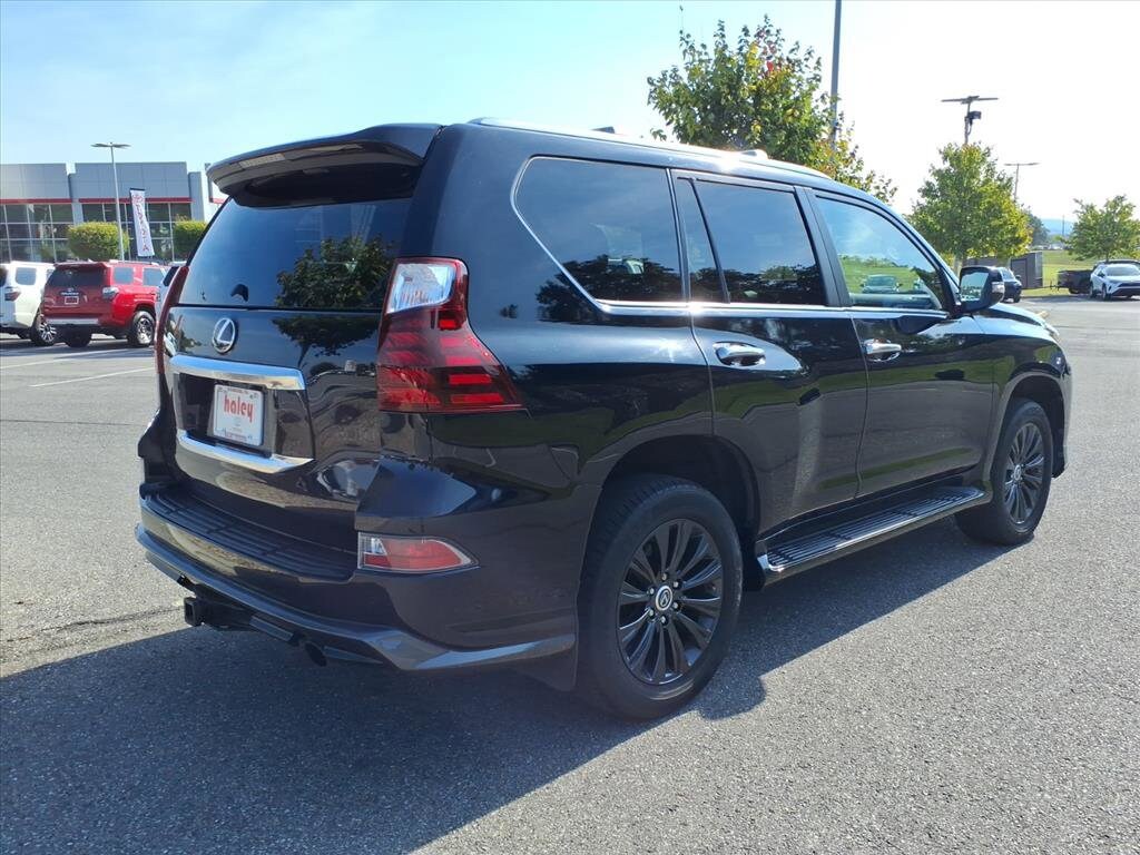 2022 Lexus GX 460 Premium photo 2