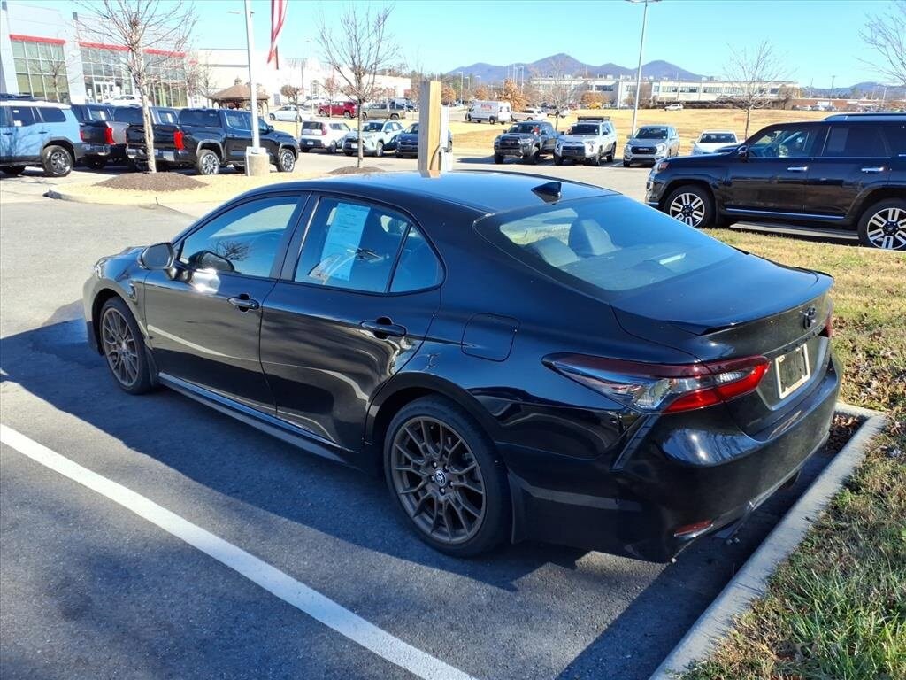 2023 Toyota Camry SE photo 2