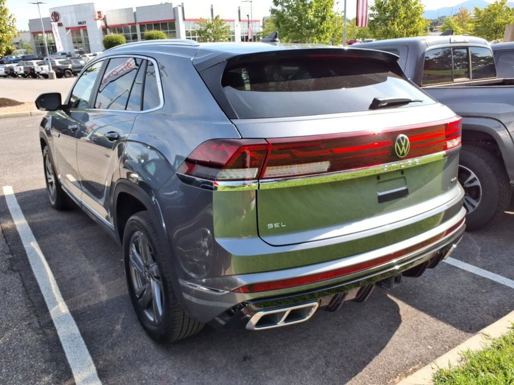 Used 2024 Volkswagen Atlas Cross Sport 2.0T SEL R-Line 2.0T SEL R-Line 4MOTION
