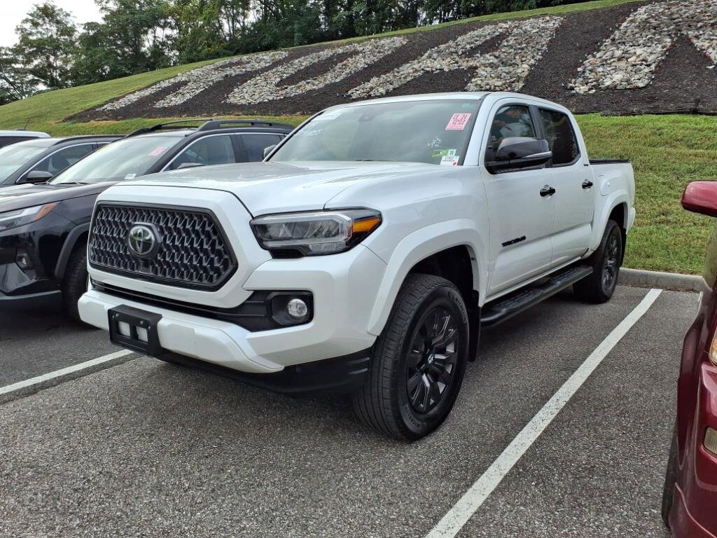 2023 Toyota Tacoma Limited Double Cab V6 photo 4