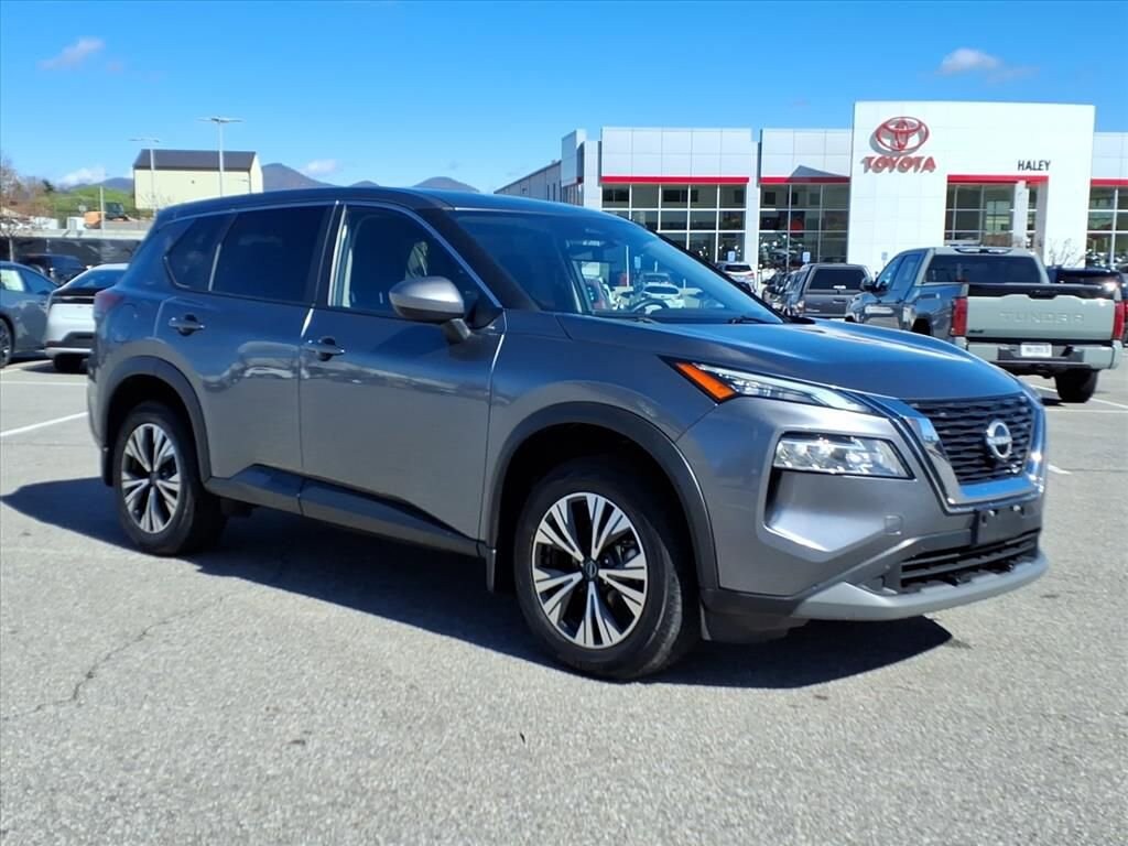 Used 2023 Nissan Rogue SV SUV