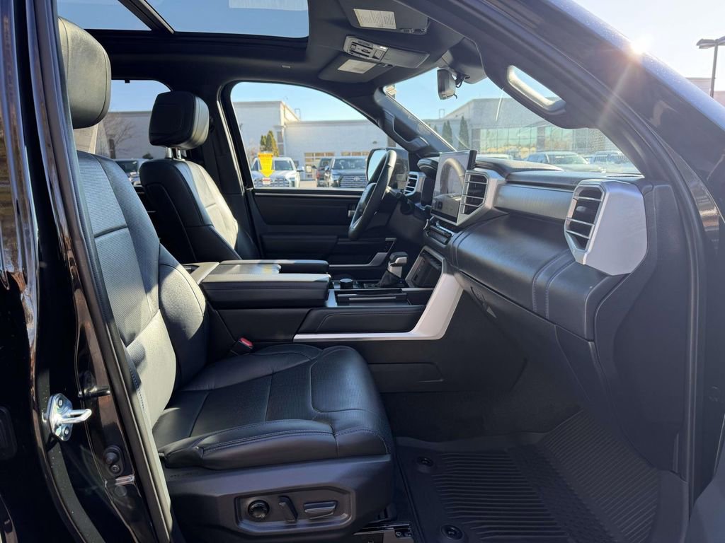 2025 Toyota Tundra Platinum - Photo 12
