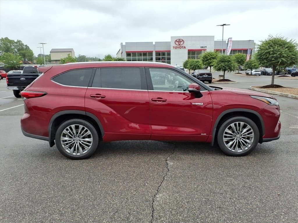 Certified 2021 Toyota Highlander Hybrid Platinum SUV