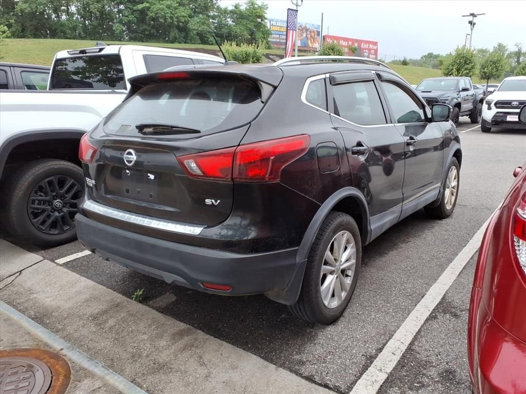 Used 2018 Nissan Rogue Sport SV SUV